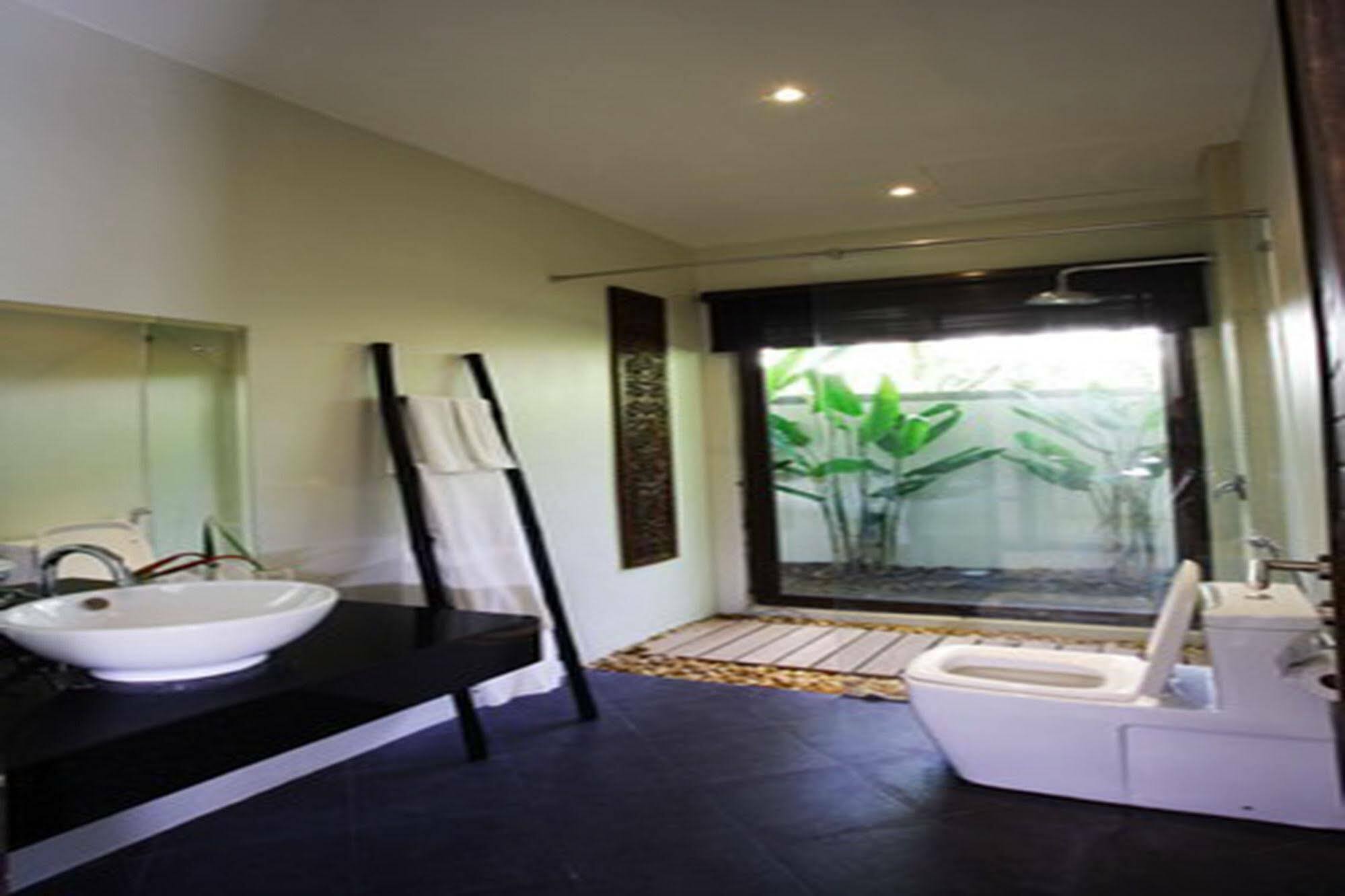 Villa Lombok By Holiplanet Rawai Екстериор снимка